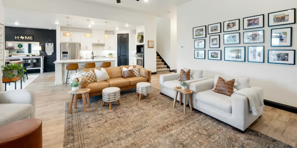 Creative Ways to Incorporate Vintage Furniture in Layouts