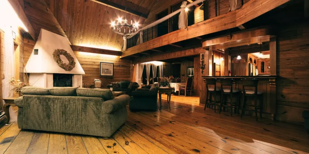 How Can You Maximize Space in a Small Living Room?